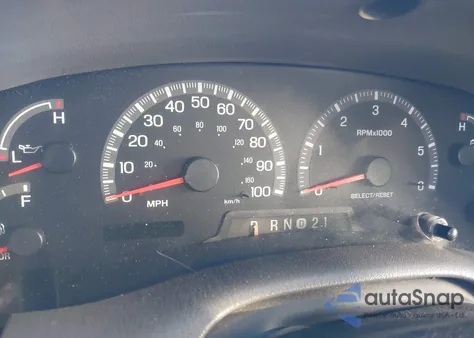 2000 Ford F-150 Lariat/Work Series/Xl/Xlt from USA, damaged, VIN 1FTRX17L1YKA61527